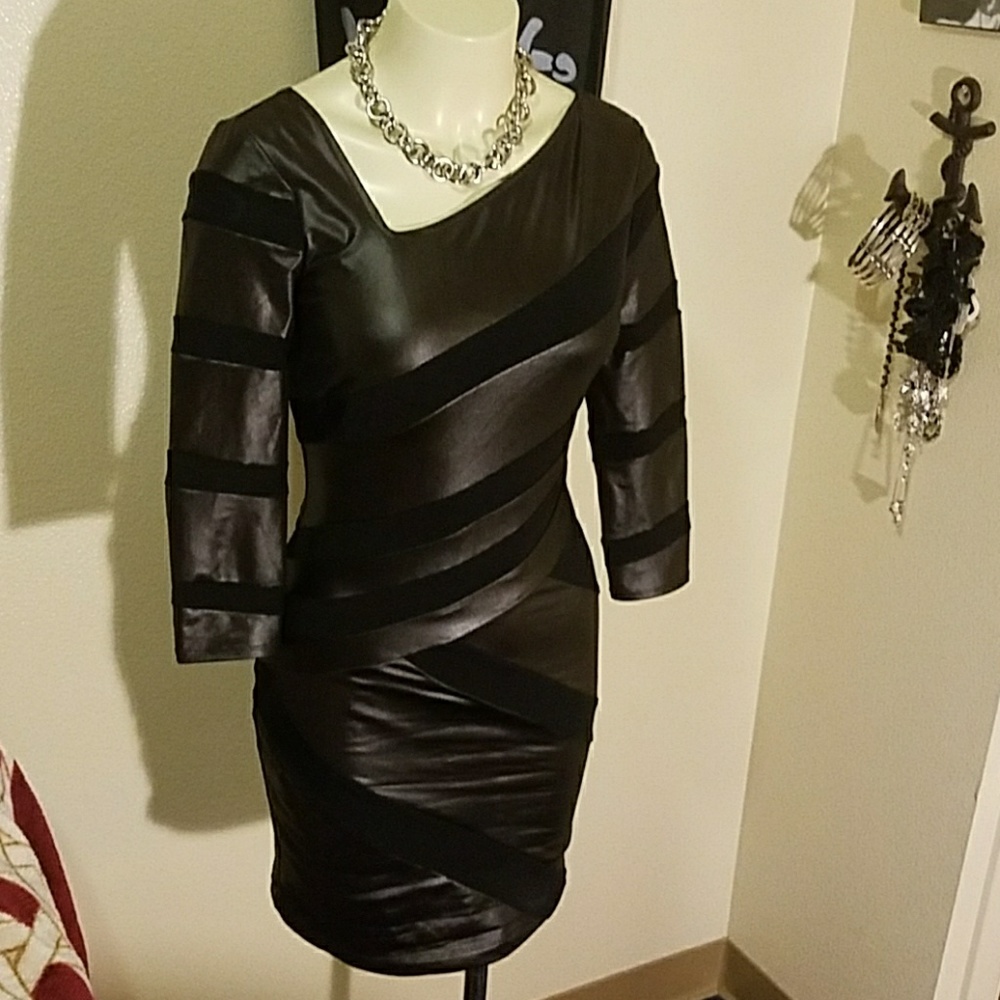 Bebe addiction mesh dress sz S
